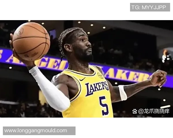 湖人惨败老鹰，1喜3忧！艾顿糟糕表现，东契奇情绪波动，范德彪投篮隐患